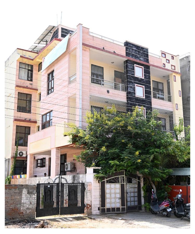 Sohanas Homestays- 2 Bhk Luxury Apartment Near Jaipur International Airport Exterior photo